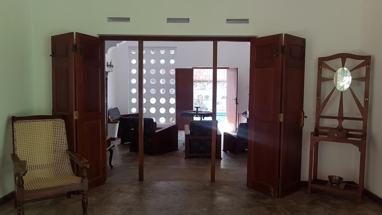 Siriniwasa Luxury Villa With Private Pool Induruwa Buitenkant foto