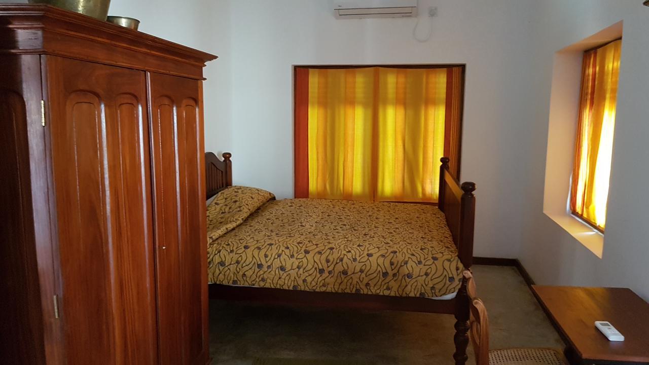 Siriniwasa Luxury Villa With Private Pool Induruwa Buitenkant foto